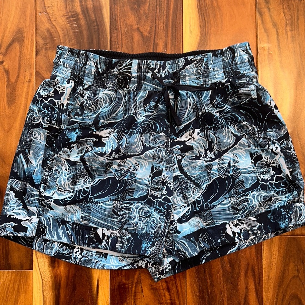 Size 4 lulu shorts *style not sold anymore*
